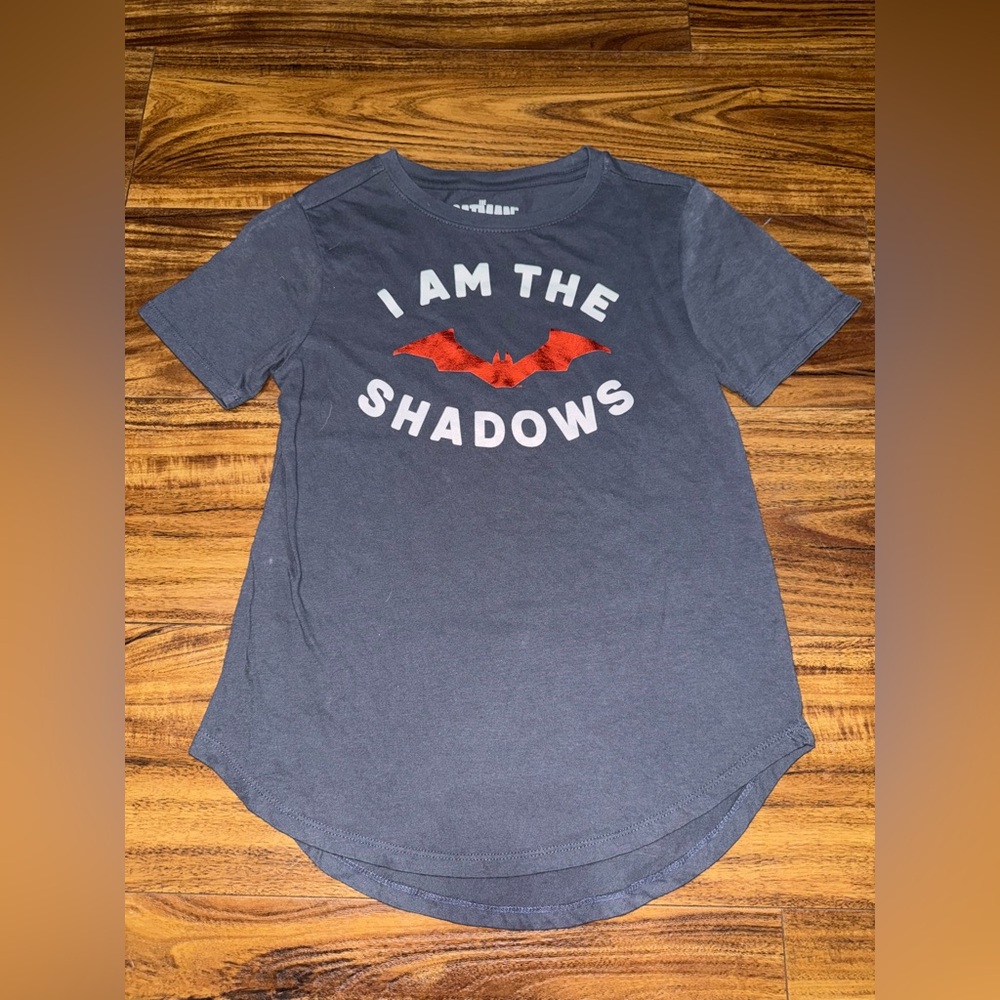 Women’s Batman Shirt Size S NWOT